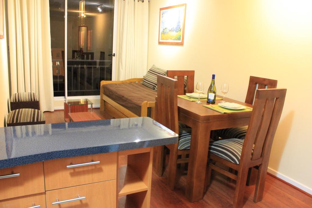 Plaza Paris Amistar Apartment Santiago Room photo